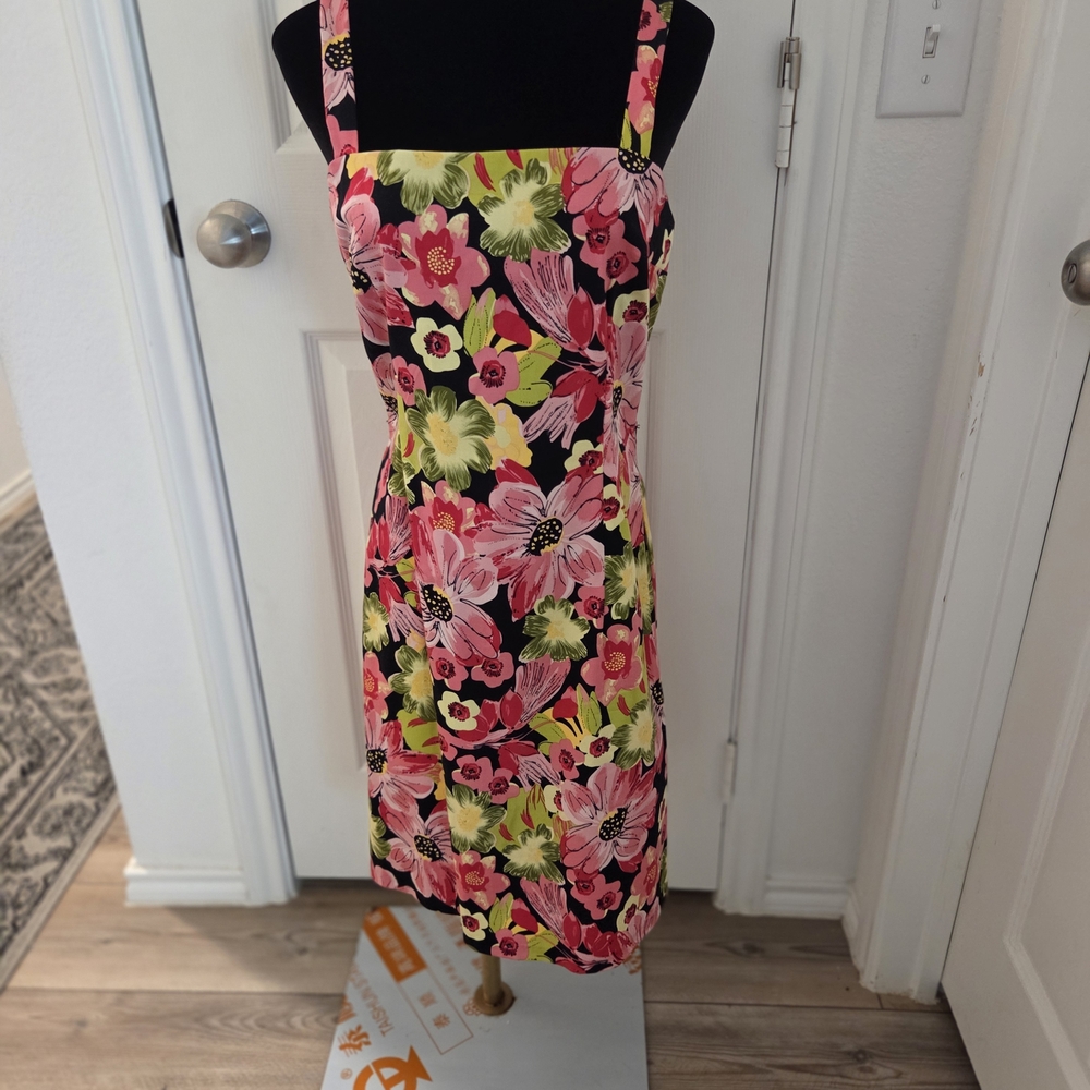 Lily JPK Paris Floral Midi Dress Vibrant Colors. Cocktail Summer Chic Datenite.